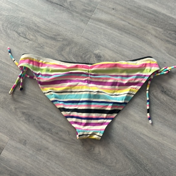Roxy bathing suit bottoms - Picture 7 of 7